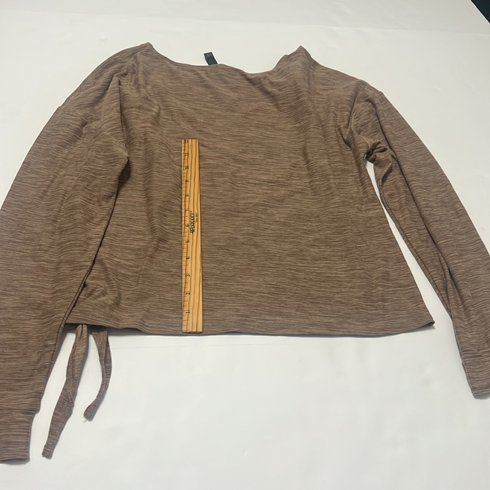 Kyodan women’s Athletic Long Sleep Top Size Medium - Picture 5 of 5